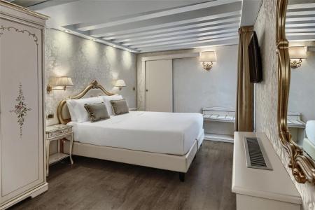 Olimpia Venice, BW signature collection - 113
