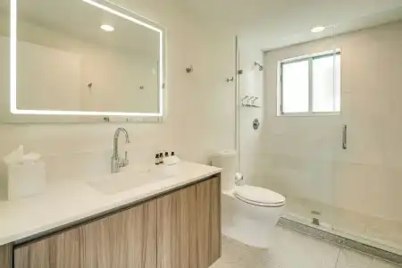 Kenmore Village, South Beach - 92