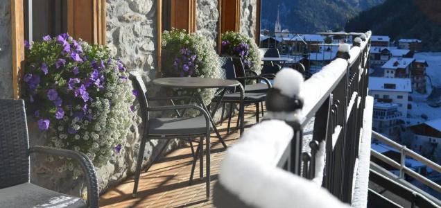 LARET private Boutique - Adults only - 7