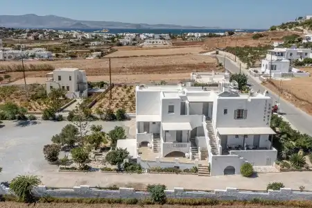 Zanneta Apartments and Suites - 0