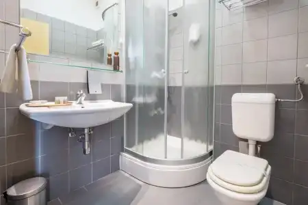 Newly Renovated Kastil - 68