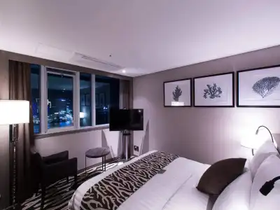 Kent Gwangalli by Kensington - 1