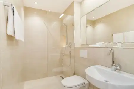 Hotel-Etage Apfelrot - 45