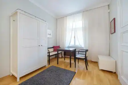 Hunger Wall Residence - 12