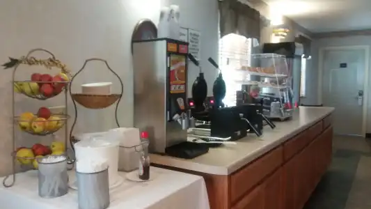 Inn at Cemetery Hill - 9