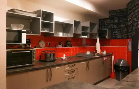 Envoy Hostel & Tours - 18