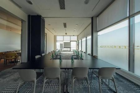 Ibis Styles Warszawa Airport - 16