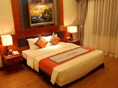 Hanoi Larosa - 1