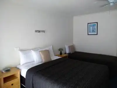 Stadium Motel - 24