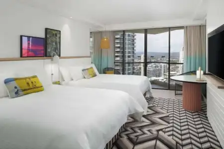 QT Gold Coast - 43