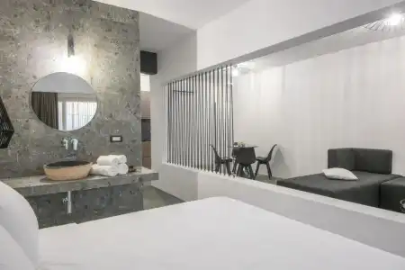 Kalypso Suites - 0