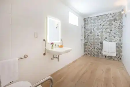 Georges Boutique Living - 6