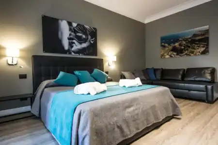 B&B Art House - 92