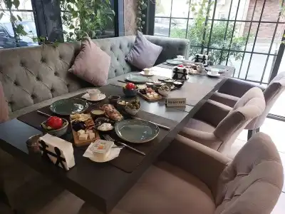 Home Boutique - 9