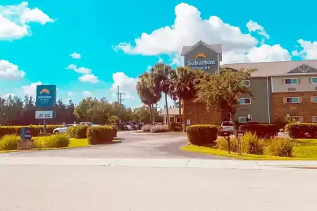 Suburban Studios Fort Myers Cape Coral - 9