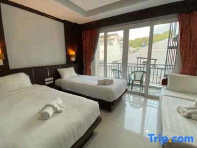 77 Patong & Spa - 69