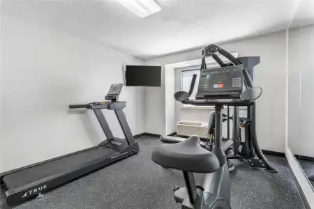 Quality Inn & Suites - 21