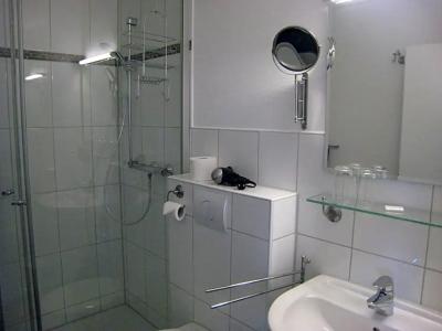 To`n Schlagboom - 33