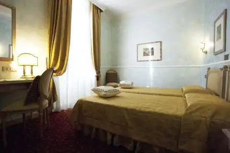 Doria Palace Boutique - 5