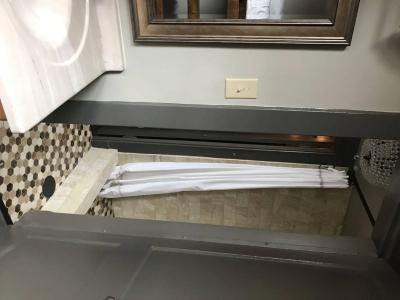 Gardner & Hostel - 9