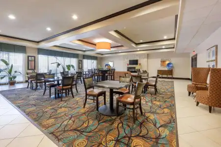 Best Western Plus Midland Suites - 29