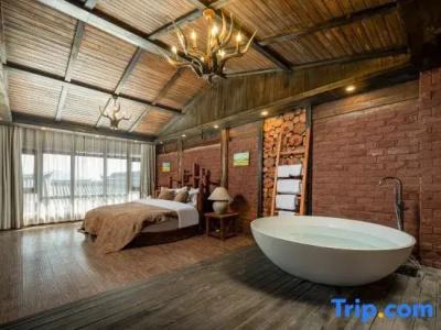 Lisiman Inn (Lijiang Art Club) - 200