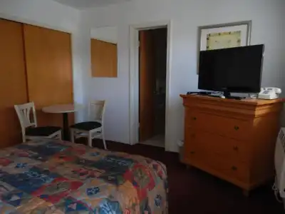 Shell Motel - 23