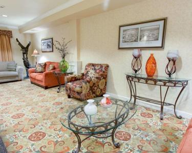 Holiday Inn Express & Suites Mountain View Silicon Valley by IHG - 10