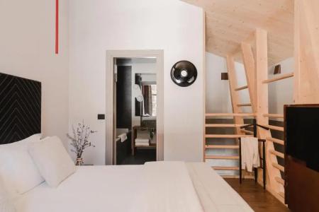 Aethos Monterosa - 60