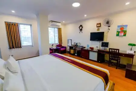 - 61 Luong Ngoc Quyen - 77
