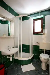 Apartments and Rooms Degra - 114