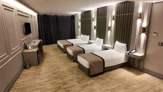 Lala Grand - 49