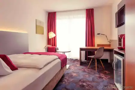 PLAZA INN - 5