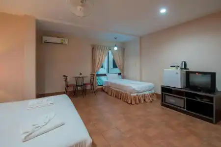 Amarin Patong - 19
