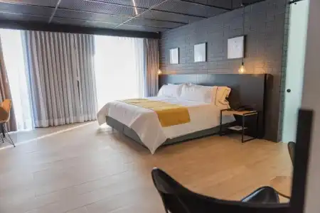 Fulton Business Luxury - 12
