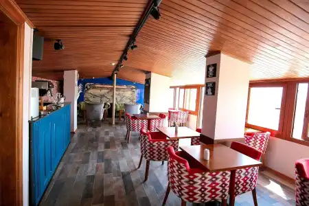 Menendi Otel - 12