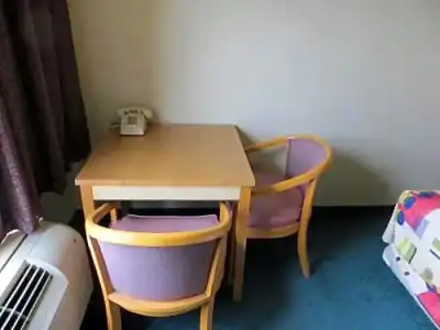 Homestyle Inn & Suites - 51
