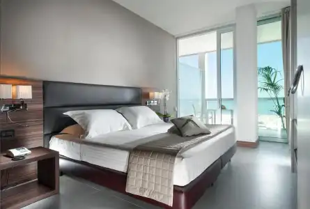 Waldorf Suite - 2