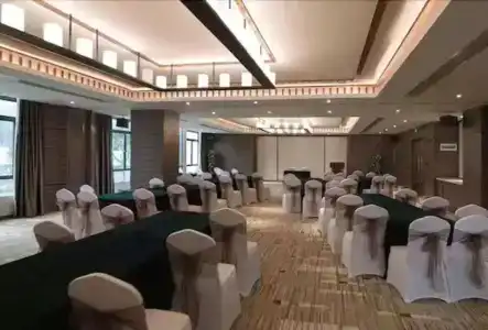 Auden International - 12