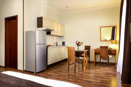 Greguar by Uhm - 105