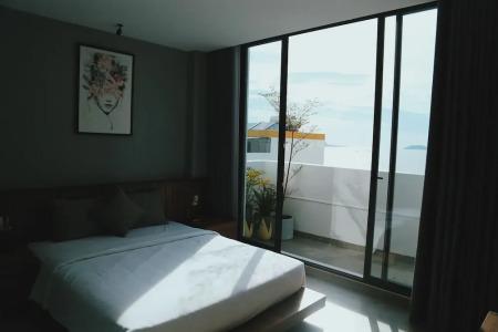 Marilyn Nha Trang - 100