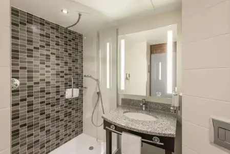 Hampton by Hilton Munich City West - 35