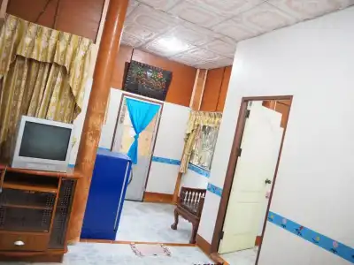 Three J Guesthouse - 80