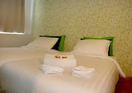 Nantra Silom - 53
