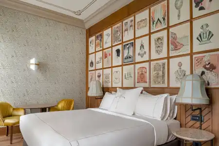 Palacio Santa Clara, Autograph Collection - 68
