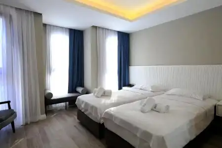 Sel Suite - 2