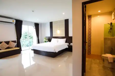 Peak Boutique City - 2