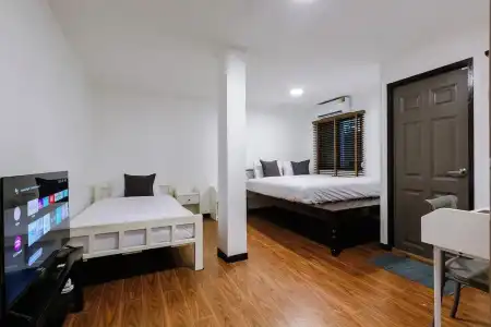 Diff Hostel - 105