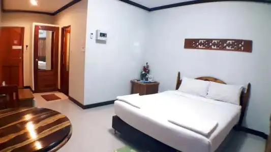 Khum Nakhon - 33