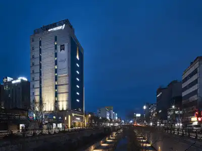 Venue G - 28